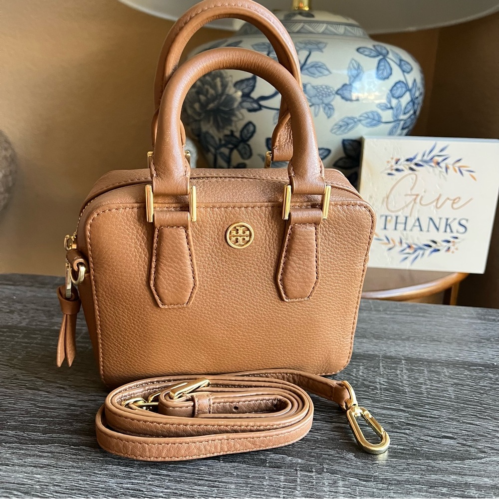 Tory Burch Robinson Shrunken Satchel Corssbody in Brown! Used once!
